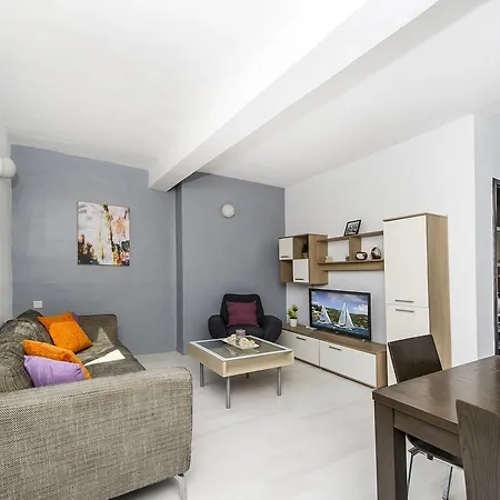 Apartment Colourful Penthouse Theoria Travel Sliema